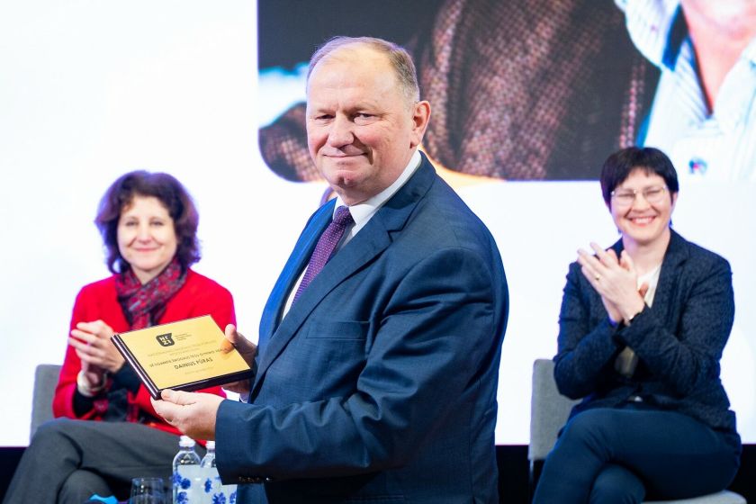 Žmogaus teisių forume vyko apdovanojimai labiausiai nusipelniusiems ir diskusijos apie opiausius klausimus