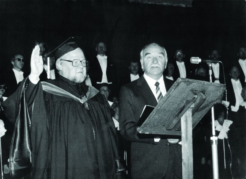 Tikėjimas, tapęs universitetu: Vytauto Didžiojo universiteto kelias ir pasaulio Lietuva