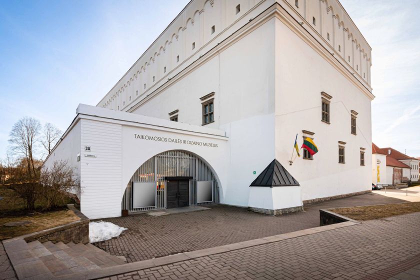 LNDM Taikomosios dailės ir dizaino muziejuje – samurajų didybė miniatiūrose